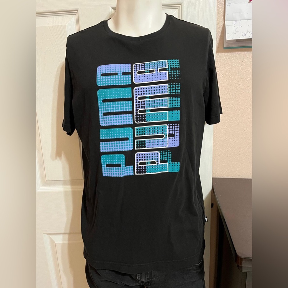 (6) Puma men's black t-shirt
